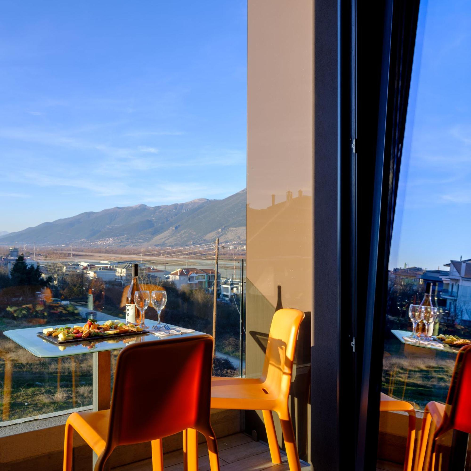 Essence Hotel Ioannina Luaran gambar