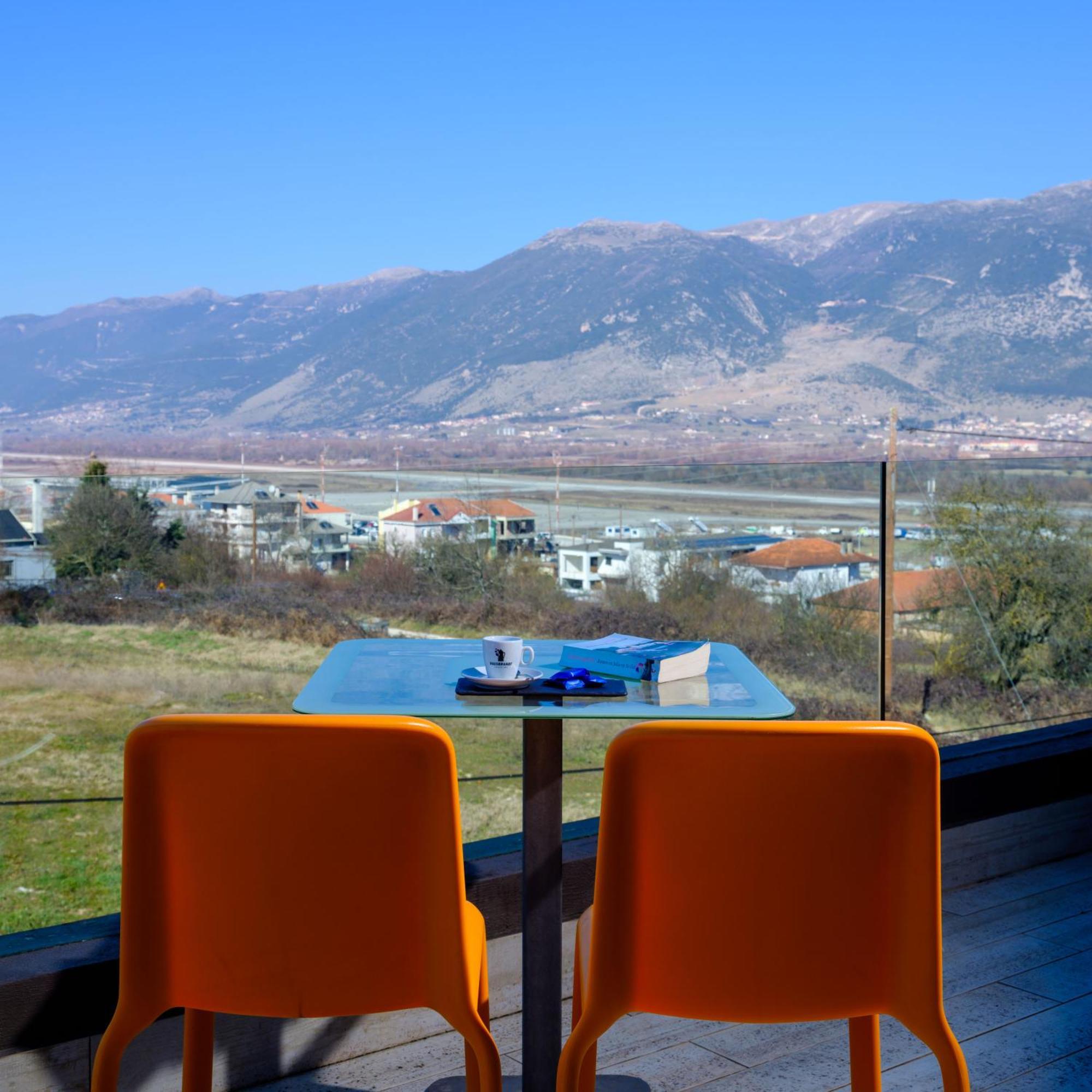 Essence Hotel Ioannina Luaran gambar